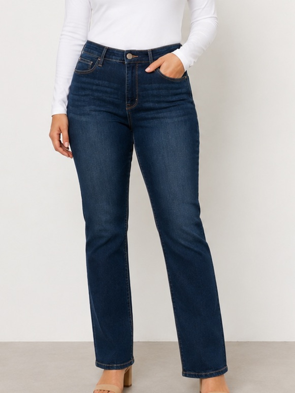 NWT Curve Appeal Jeans